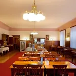 Hotel Euro Youth & Krone 3*