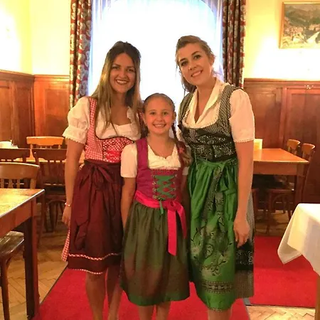 Euro Youth & Krone 3* باد جاستاين