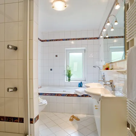 酒店 Euro Youth & Krone 3*