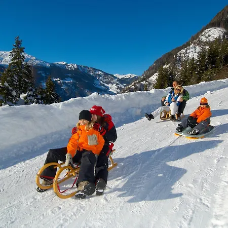 Euro Youth & Krone Hotel 3*