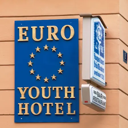 Euro Youth & Krone 3* باد جاستاين