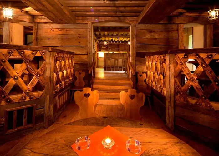 Euro Youth & Krone Hotel