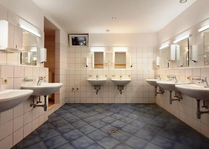 Hotel Euro Youth & Krone