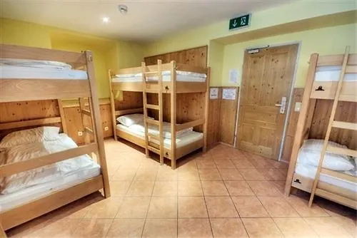 Hotel Euro Youth & Krone 3*